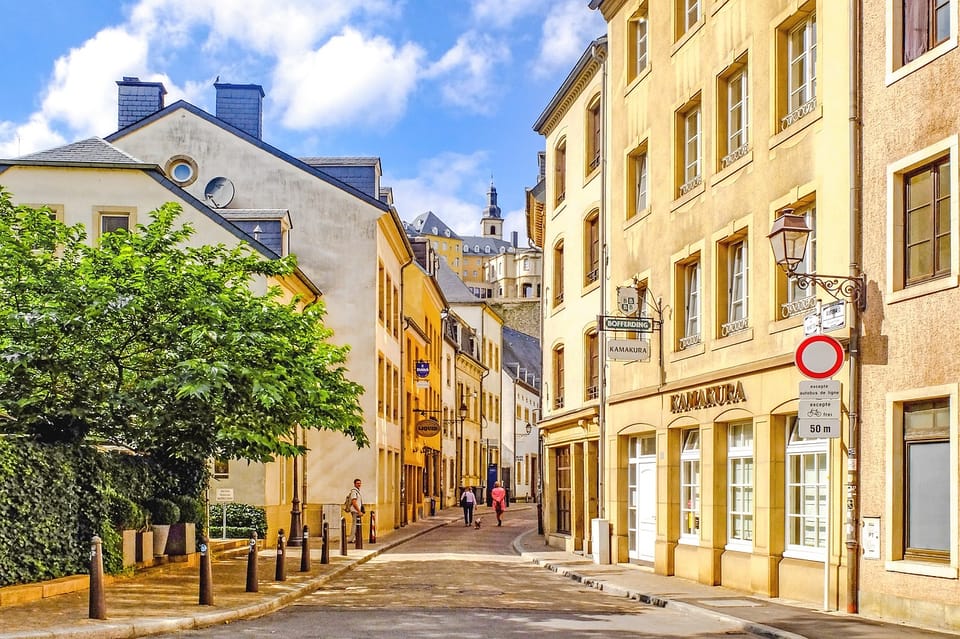 From Brussels: Guided Day Trip to Dinant and Luxembourg - Bus logistics that can matter more than you think