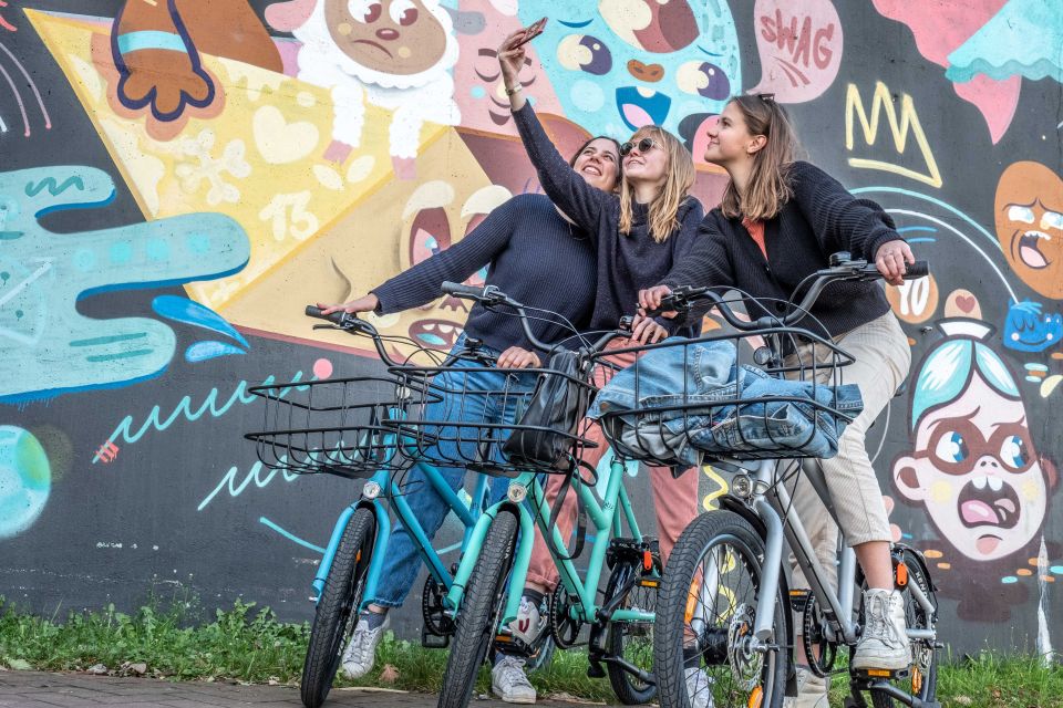 Ghent: City Highlights and Hidden Gems Guided Bike Tour - What you’ll see: medieval Ghent, plus the streets in between