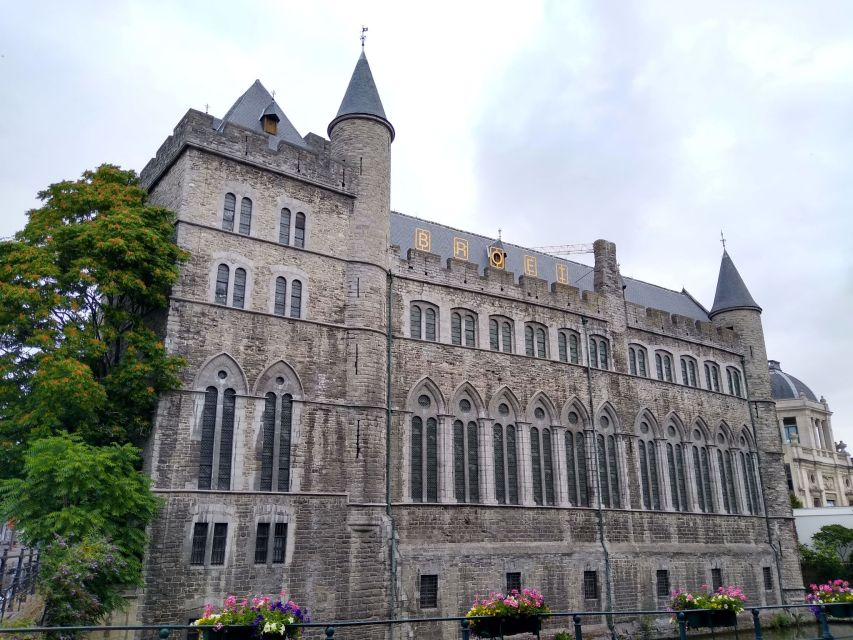 Ghent: Private Tour in Historical Center - The old harbor: trade’s heartbeat in the middle of town