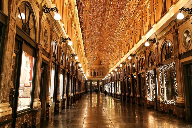 Hungry Mary's Famous Beer and Chocolate Tour in Brussels - Grand Place: UNESCO square plus another chocolate stop