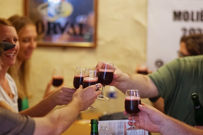 Hungry Mary's Famous Beer and Chocolate Tour in Brussels - Back to Grand Place: guild house nibbles and more beer pours