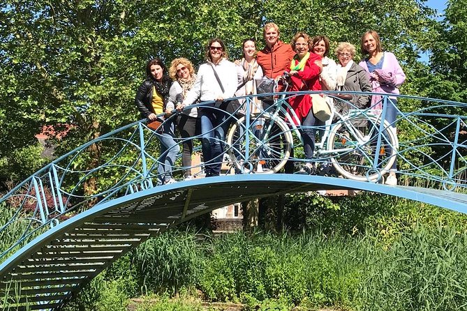 Lovely Leuven Highlights Biketour NEDERLANDS - The beer-capital finish: the largest brewery headquarters stop