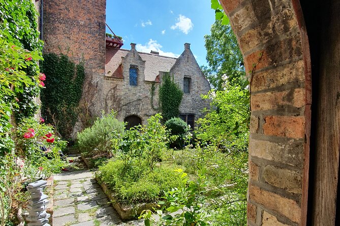 Private tour: From your hotel + see the Madonna of Michelangelo - Gruuthusemuseum: wealth, turrets, and why beer used to be spicy