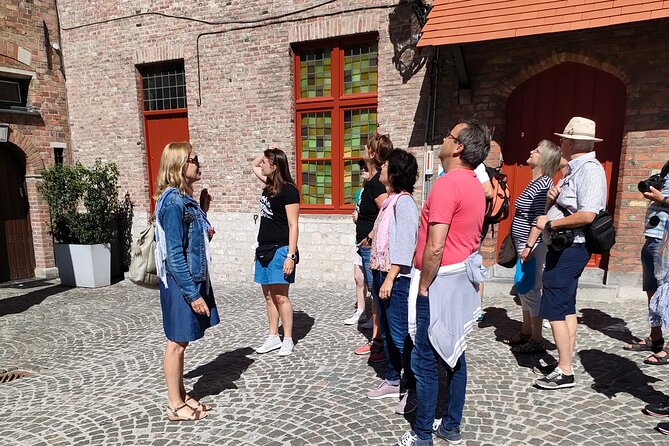 Private tour: From your hotel + see the Madonna of Michelangelo - Onze-Lieve-Vrouwekerk: seeing Michelangelo’s Madonna in Carrara marble