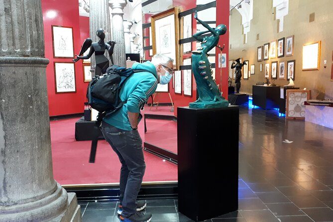 Salvador Dalí Exhibition in Bruges Admission Ticket - Timing your visit in Bruges: a 10:00 slot with breathing room