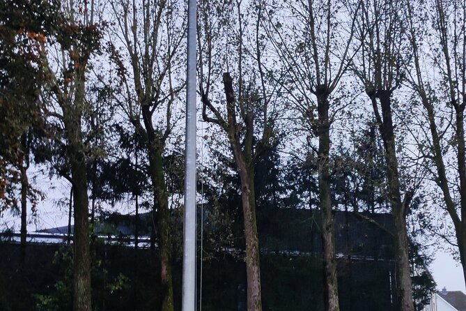 The Battle of the Bulge Experience - A day tour from Brussels - Bastogne War Museum plus McAuliffe HQ: where the story locks in