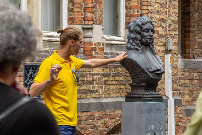 THE Storytelling Tour of Bruges | First Day Must | History & Tips - Stop 2: The Markt, the trading heart of Bruges