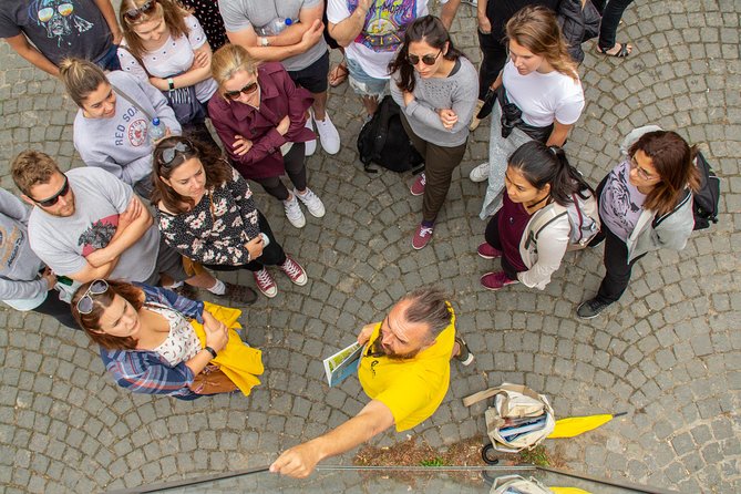 THE Storytelling Tour of Bruges | First Day Must | History & Tips - Beer Experience walkthrough: what to look for on your own