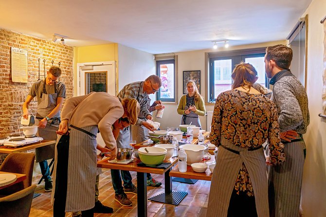The Waffles 'n Beer Workshop in Bruges Centre - Key highlights worth penciling in
