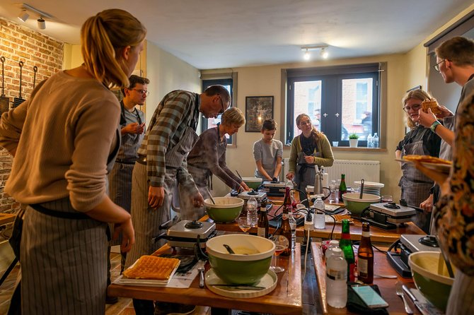 The Waffles 'n Beer Workshop in Bruges Centre - Group Size, Language, and Comfort: The Practical Stuff That Makes It Pleasant