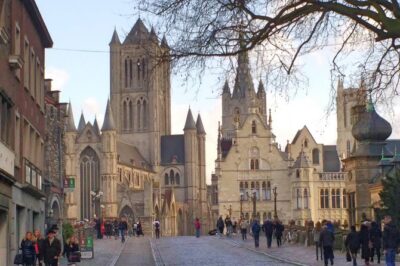 Walking food tour: Introduction to Ghent through food - Getting Started at Vrijdagmarkt: Easy Meeting, Easy Flow