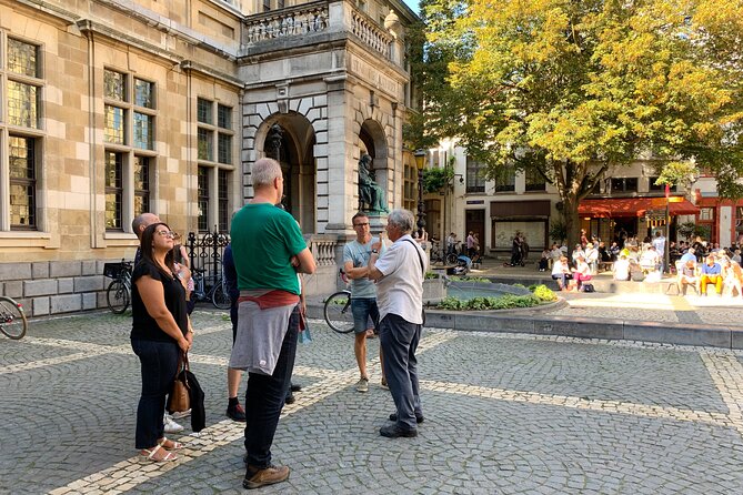 Walking Tour: Highlights of Antwerp - Where you start: the Handschoenmarkt meeting spot