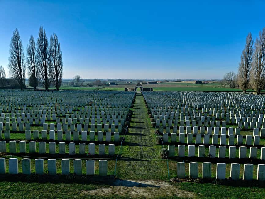 Ypres: An exploration of the deadly salient battlefields - Tyne Cot Cemetery: when the scale becomes hard to hold